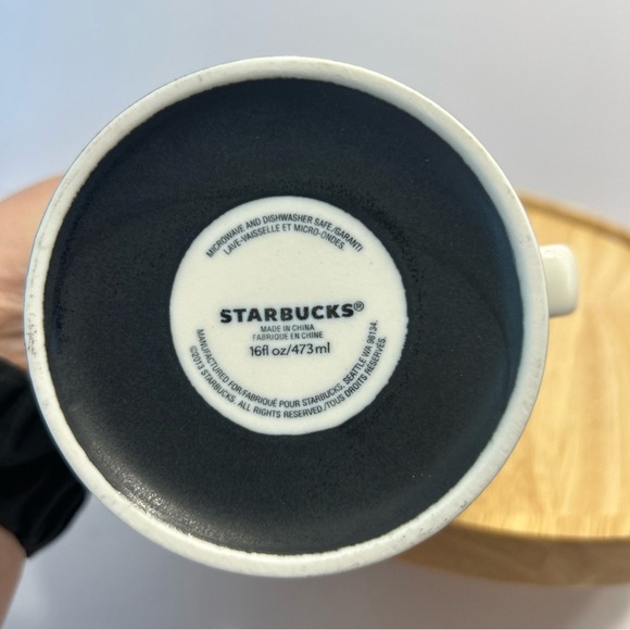 2013 Starbucks Mug 16 fl oz White/Black Classic Sleek Design - Picture 3 of 5